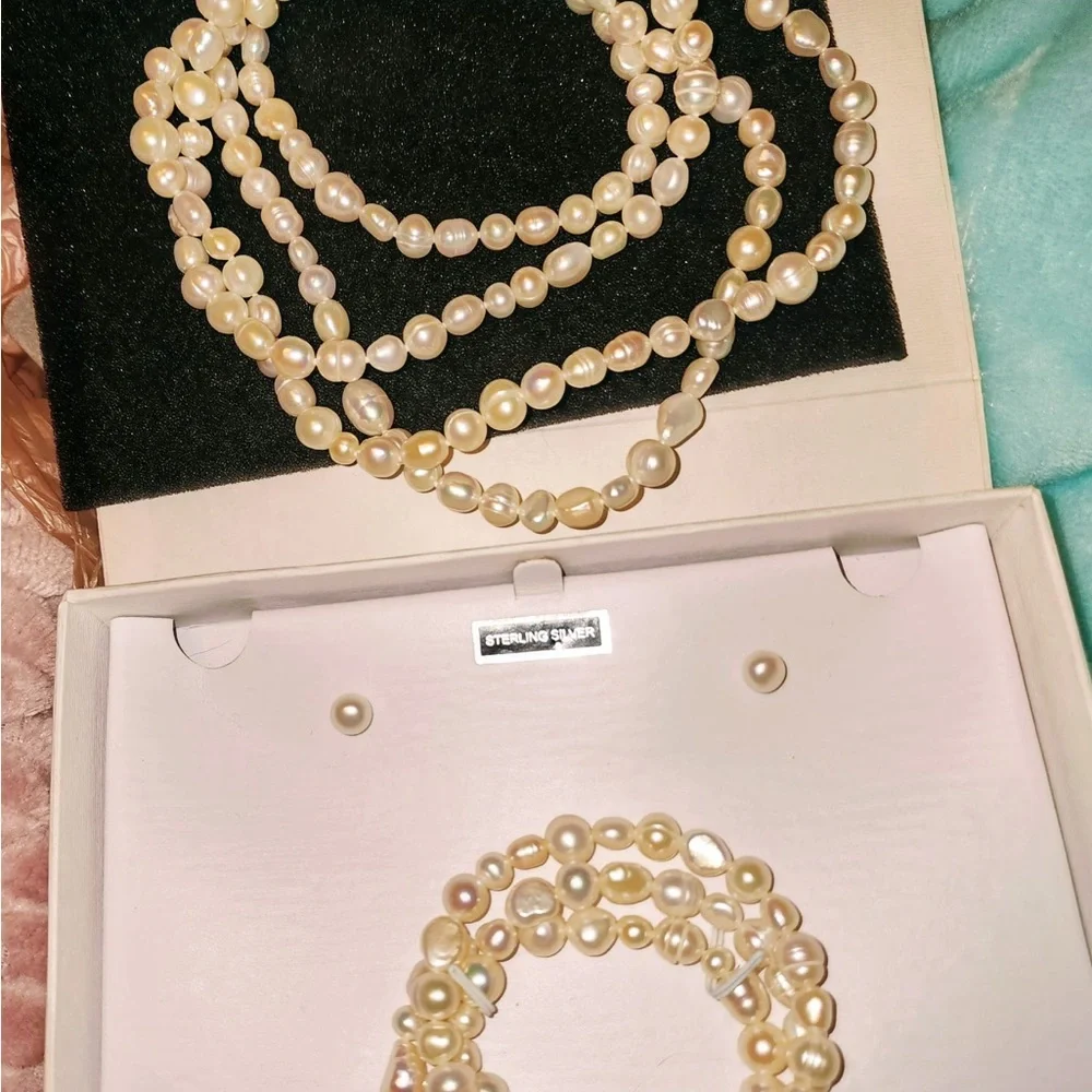 Honora Cream Pearl Necklace, Bracelet and Earring Set - Picture 2 of 10